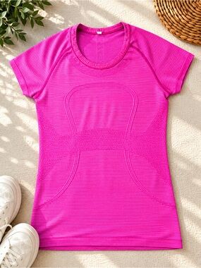 Lululemon Run Swiftly Tech Short Sleeve Striped Pink Heathered Top Size 8